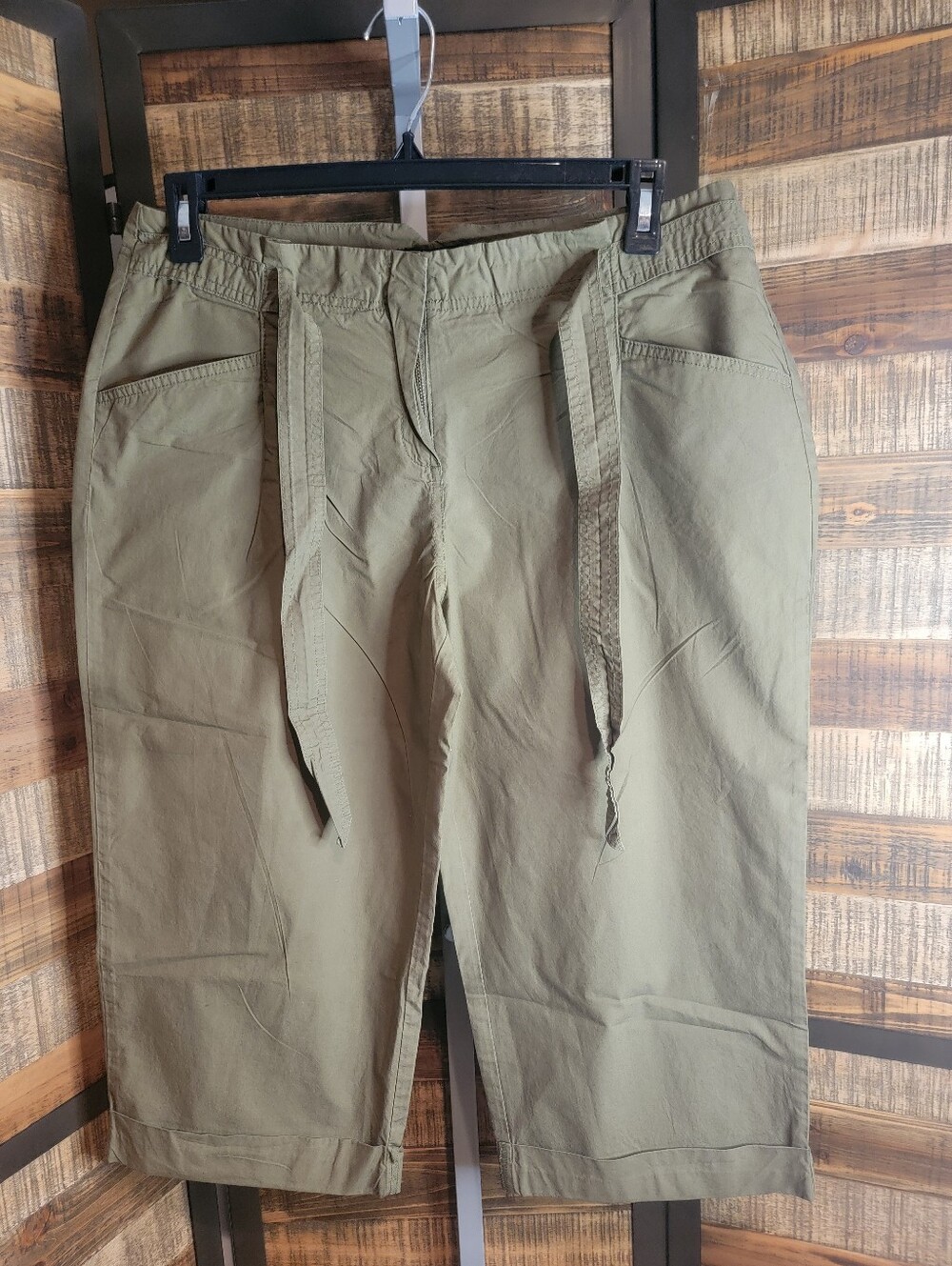 Cropped Pants